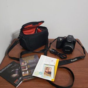 KODAK Easyshare Z990 12MP Digital Camera w/30x Optical Zoom, TESTED w/ Case